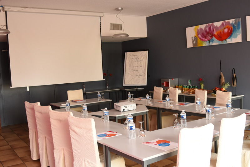 Brit Confort Hotel 3*
